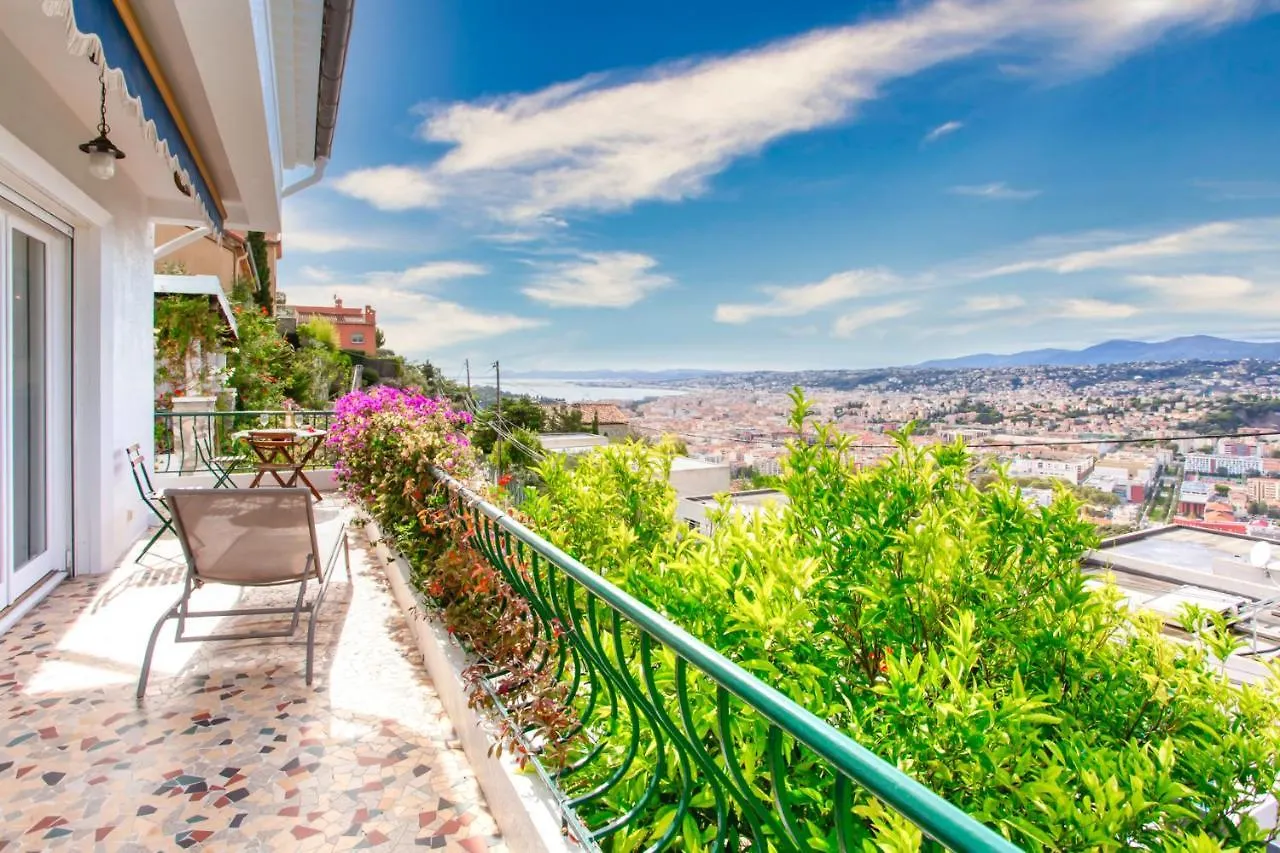 Beautiful Villa With Panoramic View Over Nice Holiday home