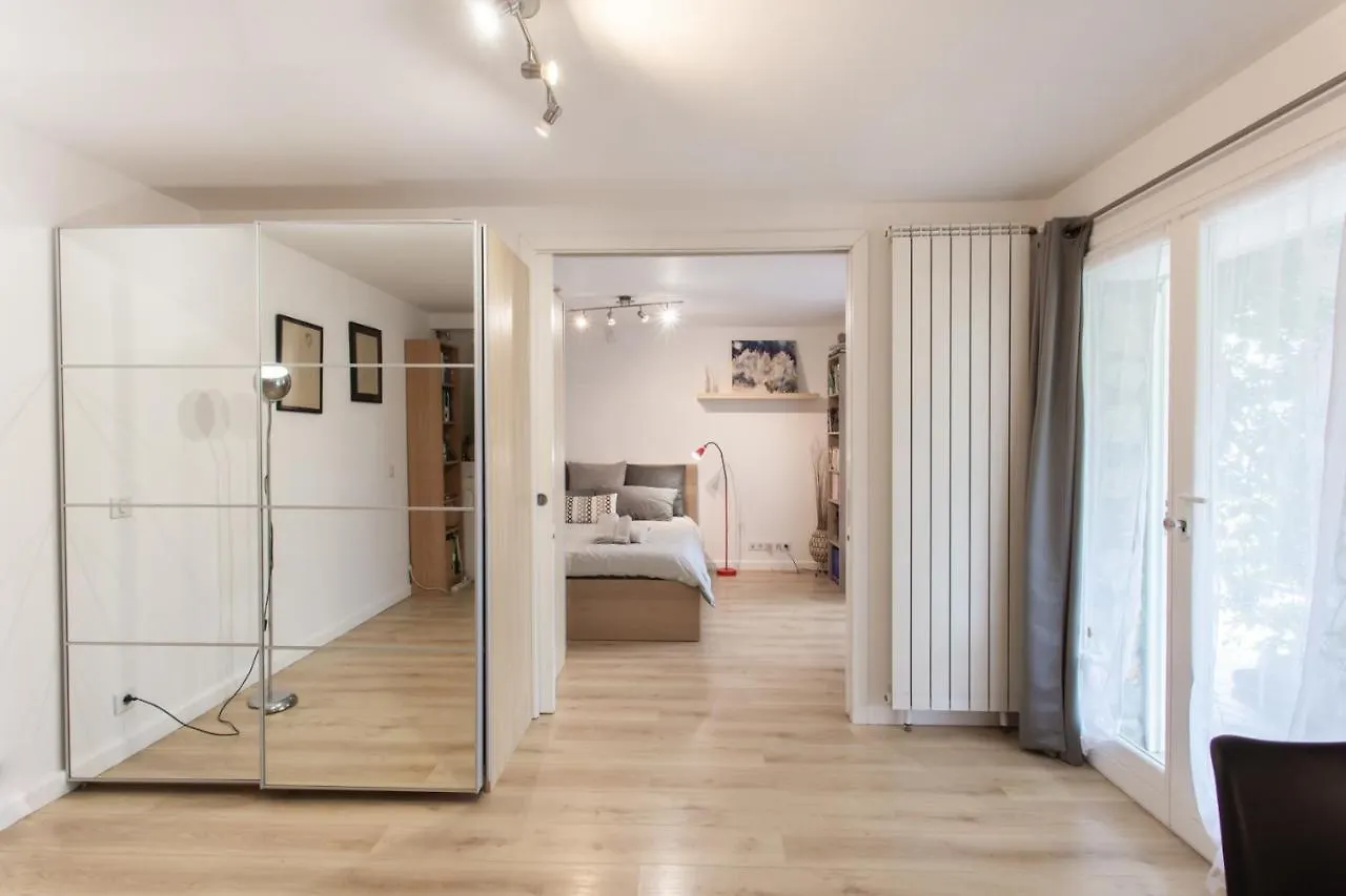 Beautiful Villa With Panoramic View Over Nice Holiday home
