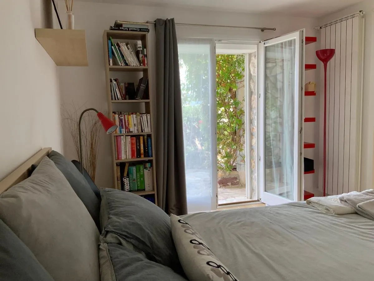 Beautiful Villa With Panoramic View Over Nice Holiday home