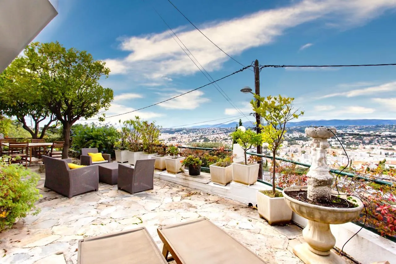 Beautiful Villa With Panoramic View Over Nice Holiday home